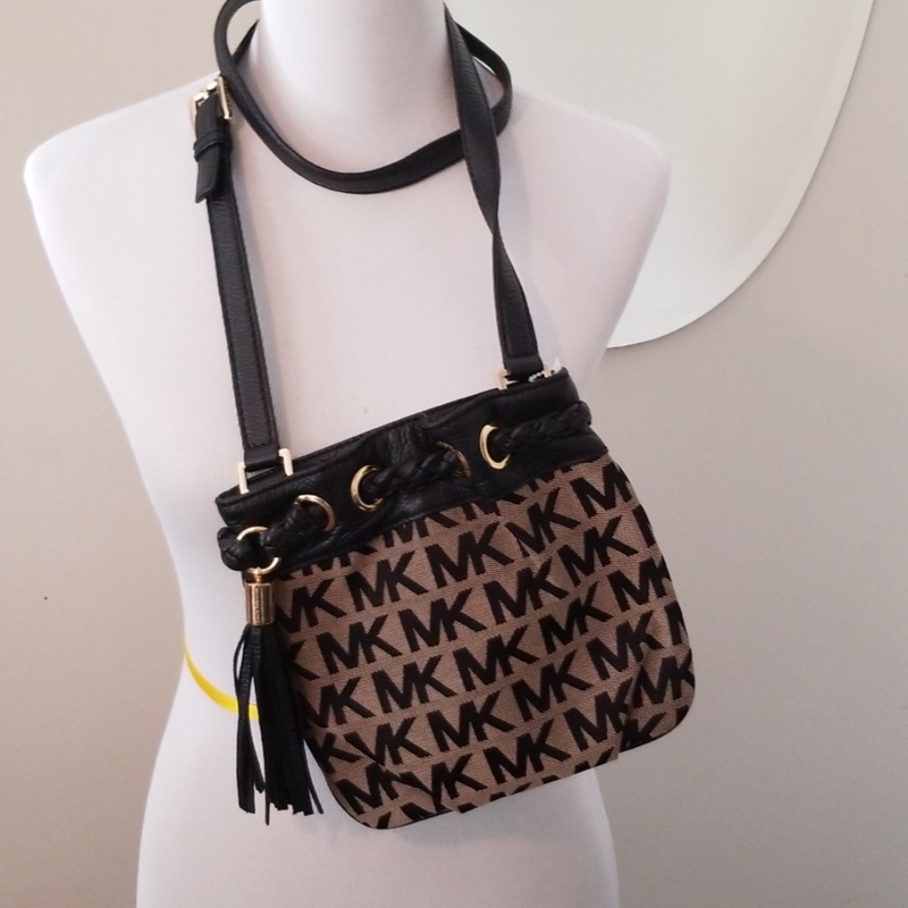 Michael Kors Signature Crossbody Bag Tan/Black